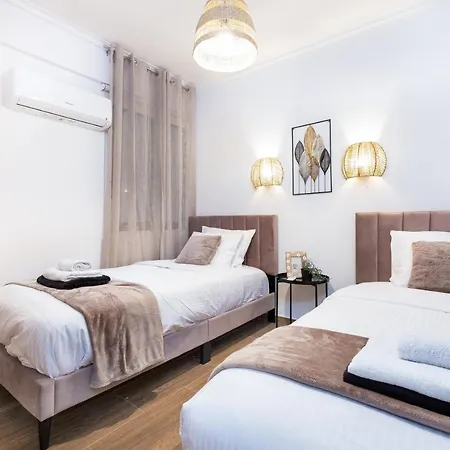 Quattro Beachfront Sea View Ap 206