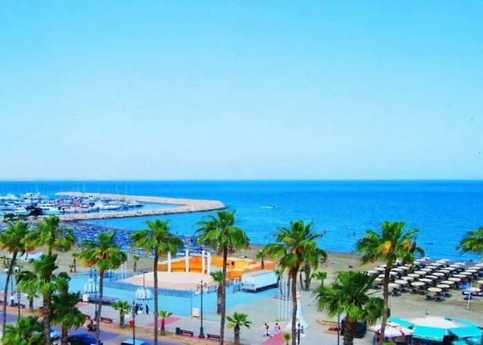 Quattro Beachfront Sea View Ap 206 Larnaca